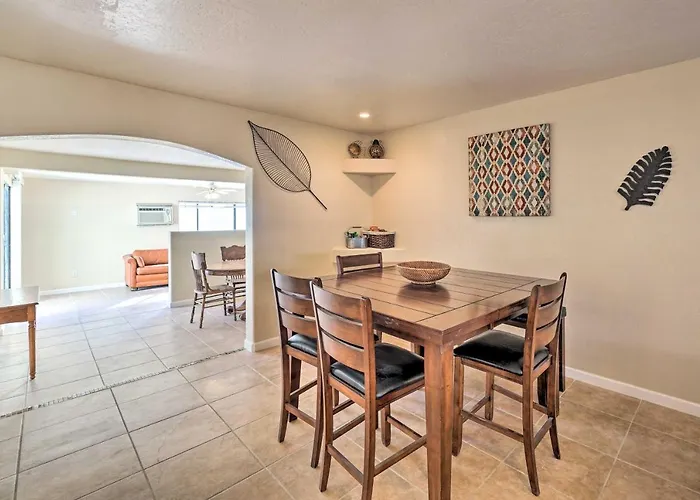 Holiday home 3 Mi To Havasu: W/ Patio