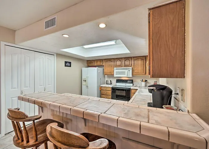 3 Mi To Havasu: W/ Patio * Lake Havasu City