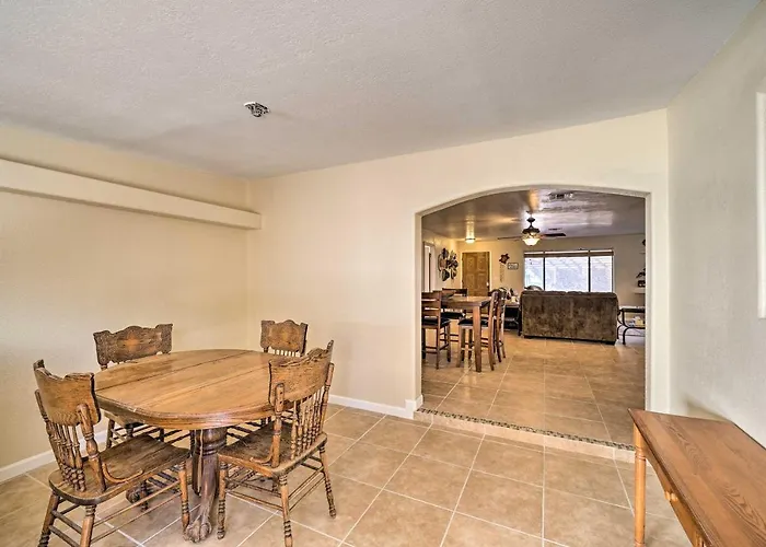3 Mi To Havasu: W/ Patio Holiday home