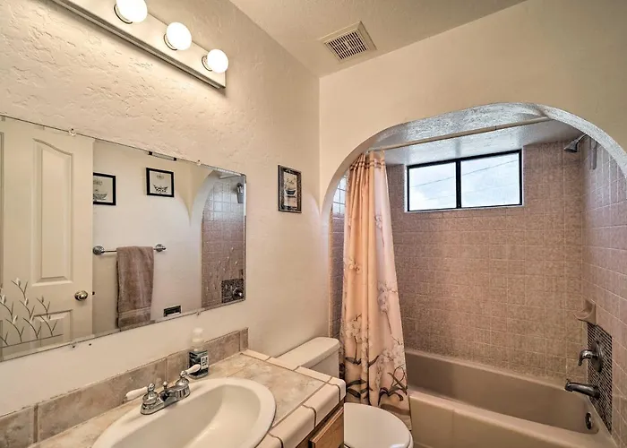 3 Mi To Havasu: W/ Patio